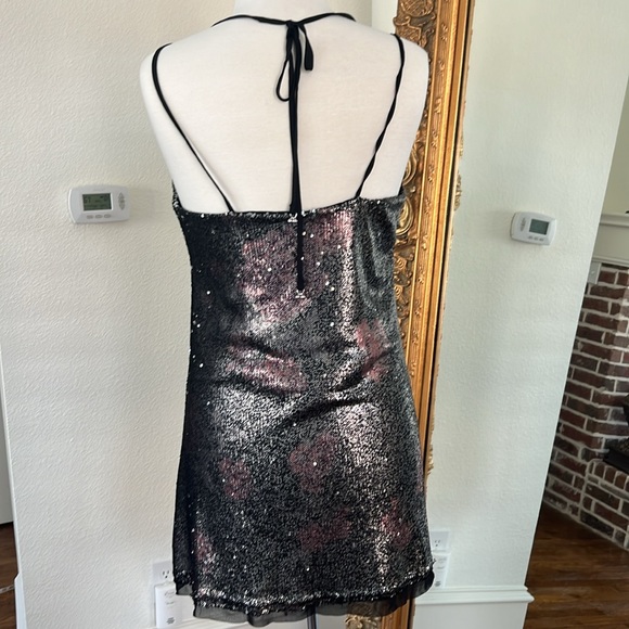 FREE PEOPLE INTIMACY MOODY FLORAL COMBO SEQUENCE MINI DRESS SIZE MEDIUM! GUC - Picture 7 of 11